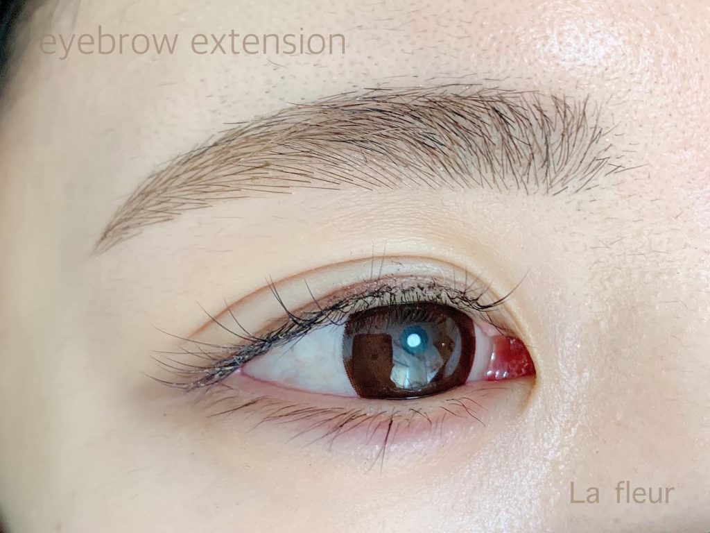 Eyebrow extensionのお客様です︎すごく自然に馴染んでいてご自分の眉毛みたい気に入っていただけてよかったです〜ありがとうございました︎